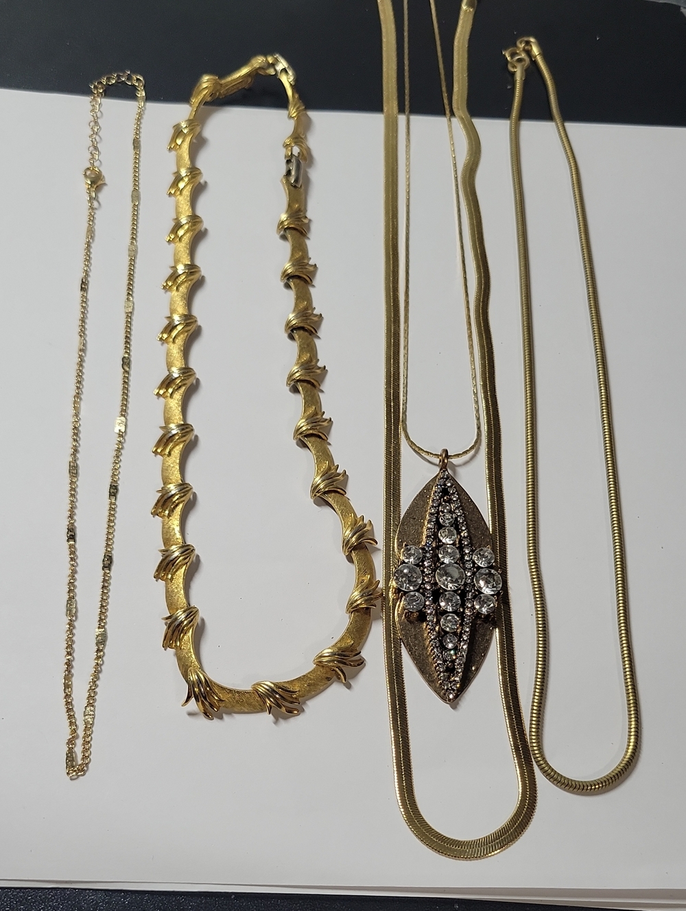 Vintage Womens Jewelry Lot